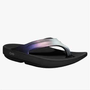 NWT Oofos Oolala Luxe Women Calypso Size 10